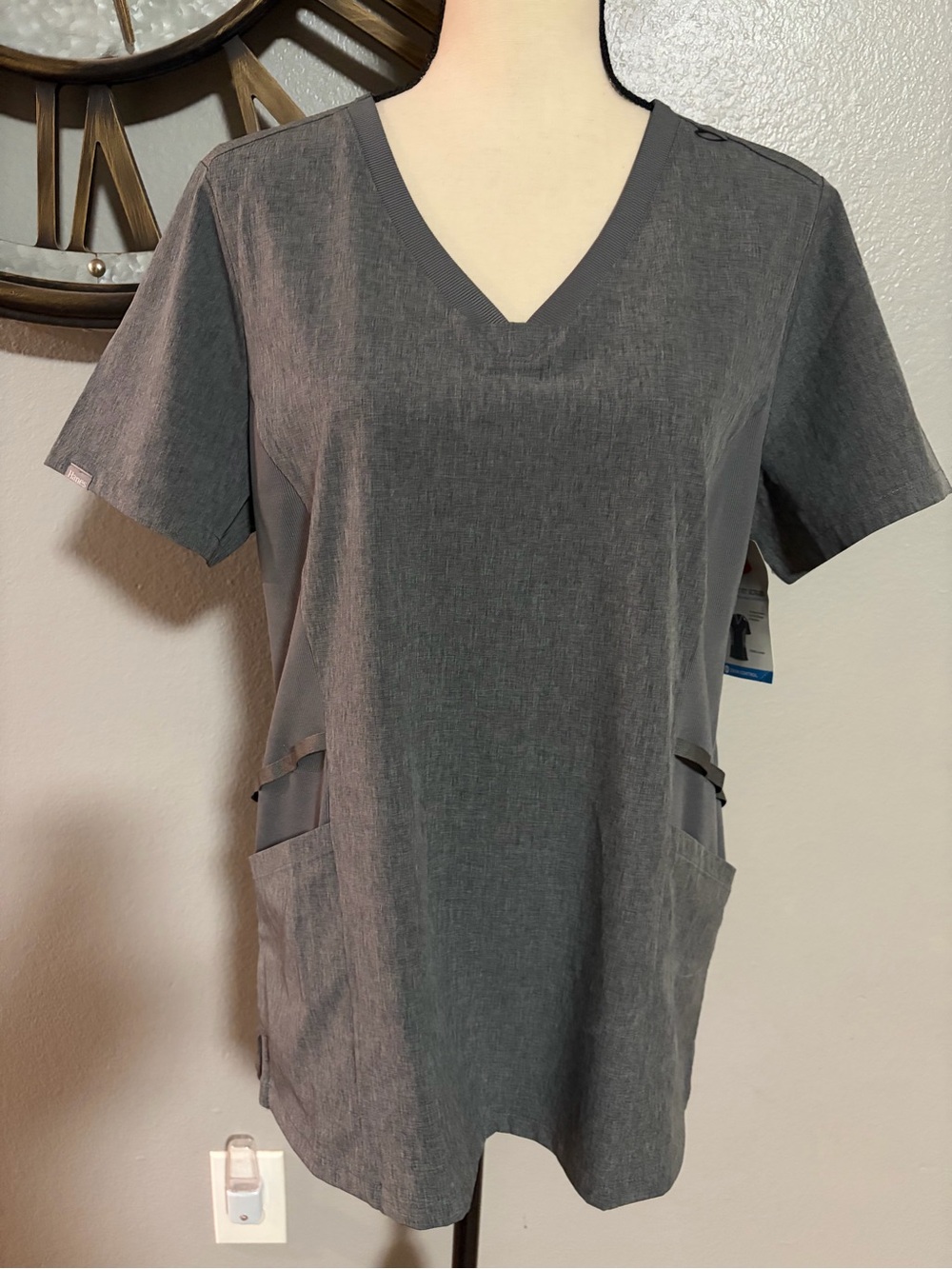 HANES COMFORT FIT SCRUBS WOMEN'S TOP.